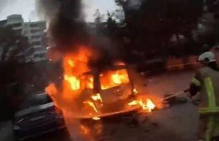 Diyarbakır’da park halindeki araçta çıkan yangın...