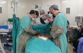 Doç. Dr. Anıl Agar’dan kamburluk uyarısı