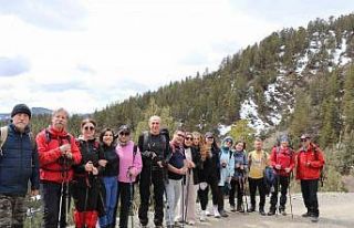 Doğa tutkunlarının bahar yürüyüşü