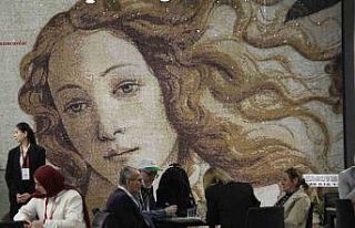 Doğal taşın kalbi İzmir’de atıyor