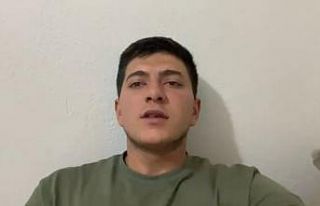 Domuz sürüsü çiftçinin kamerasına yansıdı