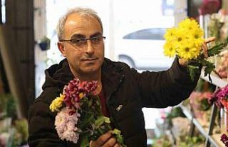 Düğün sezonu öncesi çiçekçilerde yoğun mesai