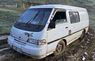 Durdurulan araçta kaçak kesildiği belirlenen 4...