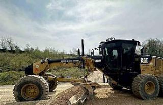 Düzce’de köy yollarında çalışmalar hız kazandı