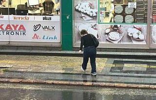 Düzce’de sağanak yağış vatandaşları hazırlıksız...