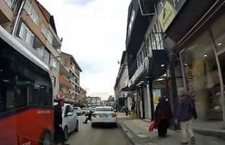 Düzce’de yayaya çarpan sürücü direksiyonu başkasına...