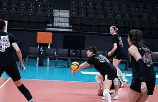 Eczacıbaşı Dynavit, play-off 3-4 etabı ilk maçına...