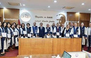 Ege Üniversitesi Senatosunda başarılı akademisyenler...