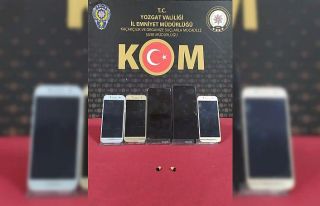 Ehliyet sınavında usulsüzlük yapan 4 şüpheli...