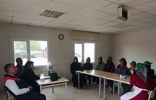 Elazığ’da kadın üreticilere tarım eğitimi