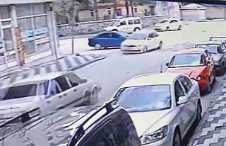 Elazığ’da otomobillerin çarpışma anı kameraya...