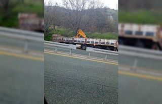 Elazığ’da tır yoldan çıktı: 1 yaralı