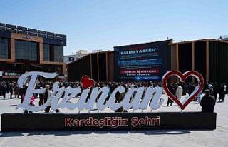 Erzincan’da öğretmenler şiddete karşı toplandı