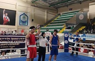 Erzincanlı boksör Türkiye üçüncüsü oldu