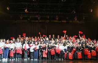 Erzurum’da çocuklar gönlünce bayramlarını kutladı