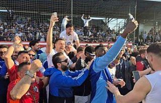 Erzurumspor FK maçtan sonra şampiyonluğunu kutladı