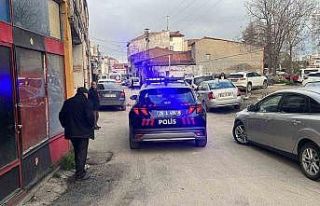 Eskişehir’de bıçaklı kavga: 1 yaralı