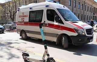 Eskişehir’de otomobil scooter’a çarptı