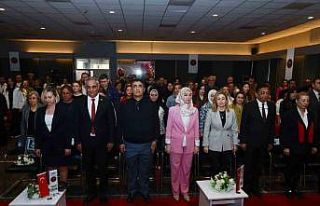 Gaziantep Kolej Vakfı’nda buruk 23 Nisan