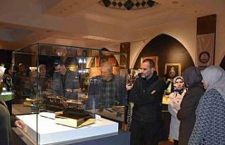 Gaziantep’te kutsal emanetler sergisi ziyaretçi...