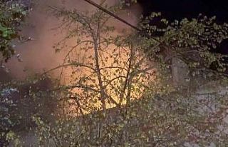 Gece yarısı korkutan yangın: Evde uyuyan kişi...