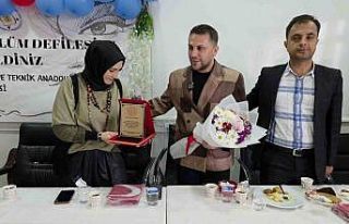 Genç tasarımcılar usta isimle bir araya geldi