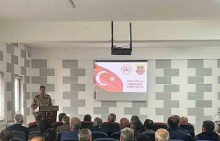 Gercüş’te muhtarlara kapsamlı bilgilendirme eğitimi