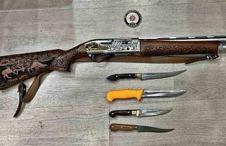 Giysi dahi çalan hırsızlar polisten kaçamadı