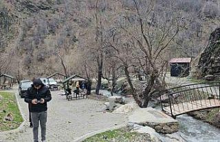 Gümüşkanat Şelalesi’ne yoğun ilgi