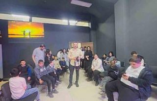 Güroymak MYO’dan özel çocuklar için fotoğraf...