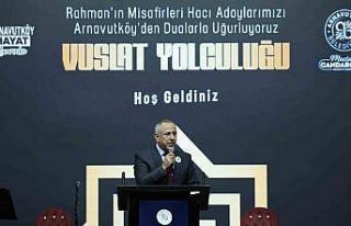 Hacı adayları, Arnavutköy’den dualarla uğurlandı