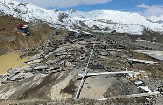 Hakkari’de heyelan: Tesis büyük hasar gördü,...