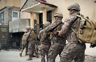 Hakkari’de kaçakçılık şebekesi çökertildi