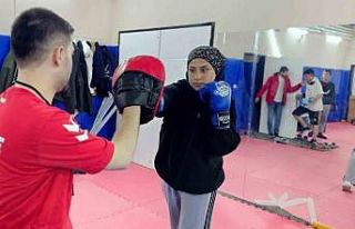 Hasköy’de boks yapan tek kızın en büyük destekçisi...