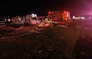 İki otomobil çarpıştı: 1’i ağır, 2 yaralı