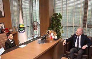 İnegöl’de başkanlık koltuğuna Umut Alp Yiğit...