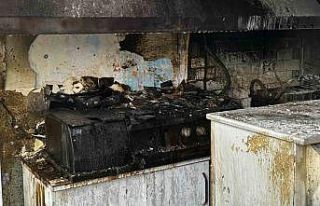 İşletmeci dışarıdayken dükkanında yangın çıktı