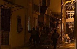 Isparta’da 3 evi kundaklayıp başka bir eve giren...