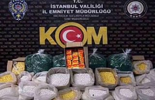 İstanbul’da sahte ve kaçak ilaç deposuna suçüstü...