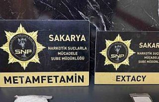 İstanbul’dan Sakarya’ya uyuşturucu getiren 3...