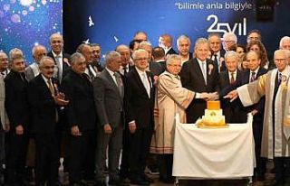 İzmir Ekonomi Üniversitesi’nde 25’inci yıla...