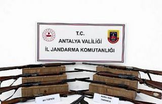 Jandarma’dan ruhsatsız silah operasyonu