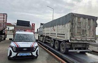 Jandarmadan tonaj uygulaması: 2 araca 120 bin lira...