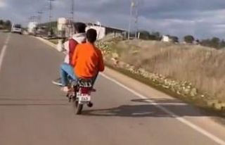 Kahramanmaraş’ta akrobatik hareketler yapan motosikletliye...