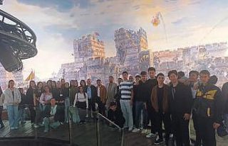 Kahta Belediyesi’nden öğrencilere gezi programı