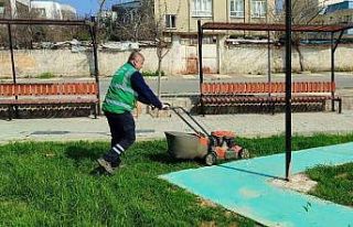 Kahta Belediyesi’nden park ve yeşil alanlarda yoğun...