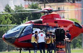 Kalp krizi geçiren hasta hava ambulansıyla Malatya’ya...