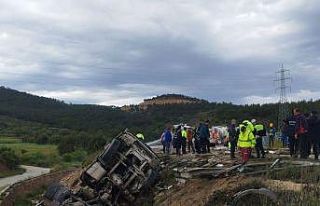 Kanala düşen tankerde can pazarı