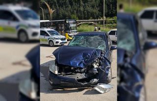 Karabük’te iki otomobil çarpıştı: 3 yaralı