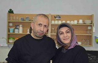 Karı kocanın çay ocağındaki omuz omuza mesaisi...